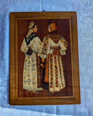 Quadro Legno Costumi Tradizionali Balcanici