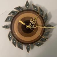 🕒 Orologio grigio-marrone fatto a mano