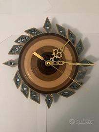 🕒 Orologio grigio-marrone fatto a mano