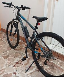 Mountain Bike Rockrider ST100