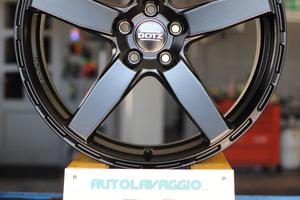 Cerchi in lega 20 pollici DOTZ neri opachi 5x112