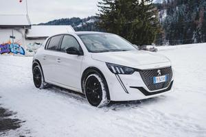 Peugeot 208 e-GT