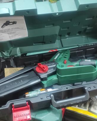 motosega a batteria ricaricabili Parkside 