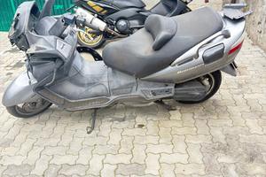 Suzuki Burgman 650
