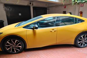 Toyota Prius Plug-in 17000 km da vetrina 