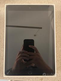 Ipad Wi-Fi+cellular 8th generation 128GB +tastiera