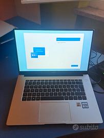 PC Huawei MateBook Intel i3 + Mouse + Borsa per Pc