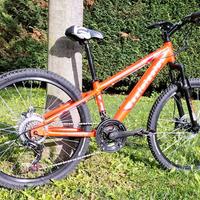 Mountain bike 24" per bambino/a