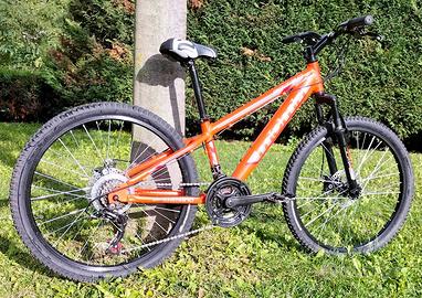 Mountain bike 24" per bambino/a