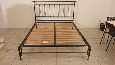 letto matrimoniale in ferro battuto