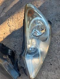 Fari anteriori opel corsa D