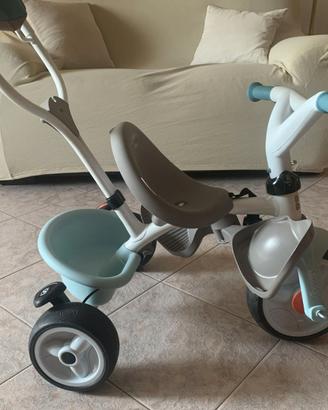 triciclo passeggino