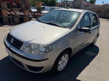 FIAT Punto 1.2 5p Active Natural Power perfetta