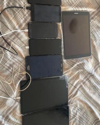 lotto di tablet e telefoni