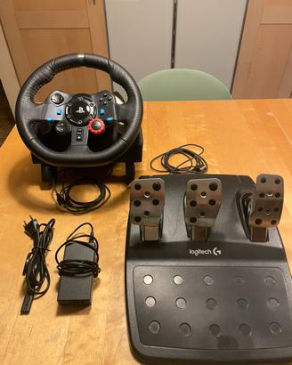 Logitech Volante e pedaliera G29 driving force