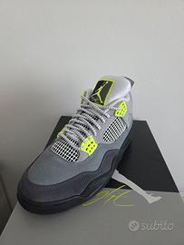 NIKE AIR JORDAN 4 NEON 43
