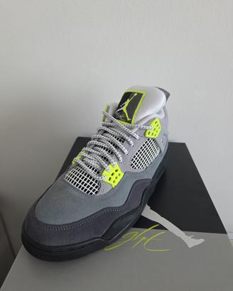 NIKE AIR JORDAN 4 NEON 43