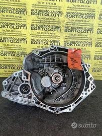 OPEL ZAFIRA cambio usato Z16XE