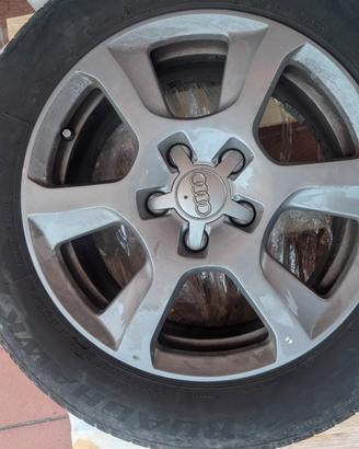 Cerchi grigio opaco gomme Audi a4 b8 