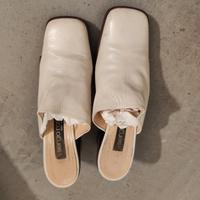 ciabatte  vera pelle panna  con tacco medio