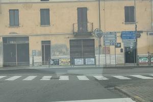 Casa con giardino e box auto