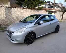 Peugeot 208 1.4 HDi 68 CV 3 porte Allure X Neopate