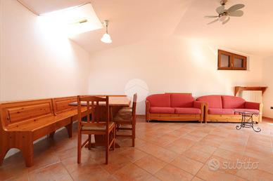 4 LOCALI A TORTORETO