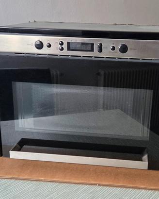 Forno a microonde / vapore da incasso Whirlpool