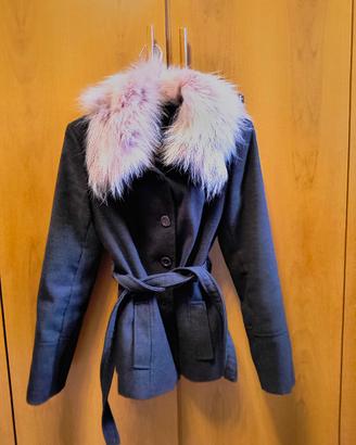 Giacca autunnale con colloin volpe