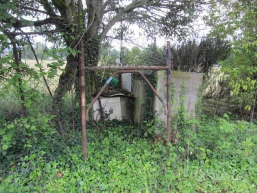 Immobile in asta di 6782 m² a Pesaro - Altro