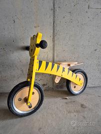 Bicicletta senza pedali