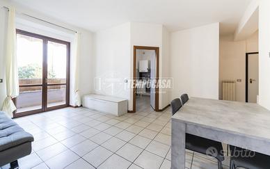 GRAZIOSO BILOCALE DI 70 MQ CON TERRAZZO!