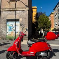 Piaggio Vespa GTS 300