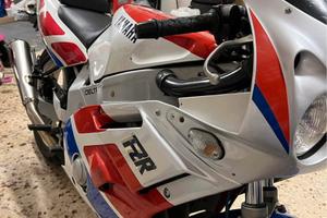 Yamaha fzr 600 1989