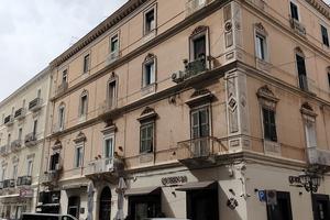 V. DE CESARE P.1 libero appartamento ristrutturato