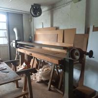 Levigatrice a nastro lungo