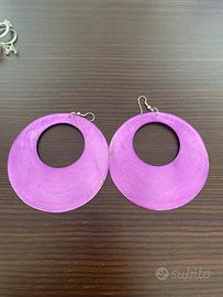 Orecchini a cerchio viola