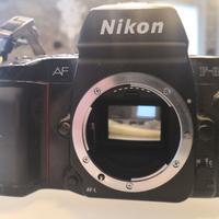 Nikon F‑801 Fotocamera analogica AF + Obbiettivi