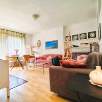 Trento, via dei Muredei, luminoso appartamento con