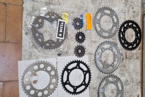 corone e pignoni per Yamaha, kawasaki e Suzuki 