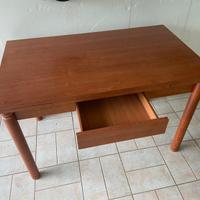 Tavolo sala allungabile