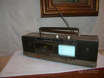 Boombox TV RADIO BSR TVCR 4500 !