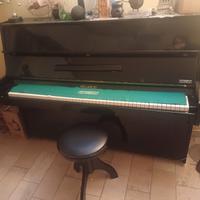 Pianoforte a muro Benarus