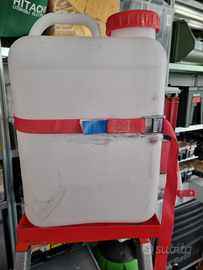 Supporto e tanica wurth