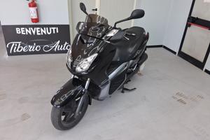 Yamaha X-Max 250