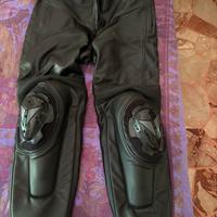 Pantaloni dainese in pelle