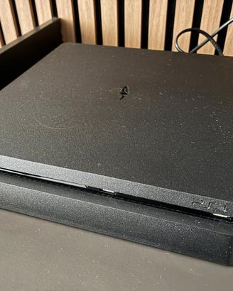 PlayStation4 da 1 TB Slim