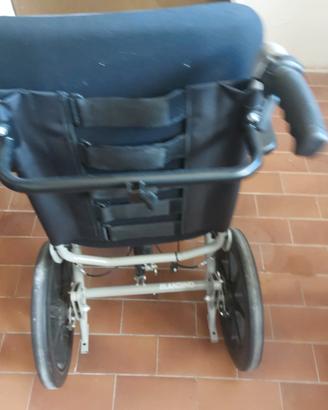 Carozzina a rotelle basculante BLANDINO