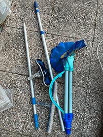 oggetti per pulizia piscina + tubazioni