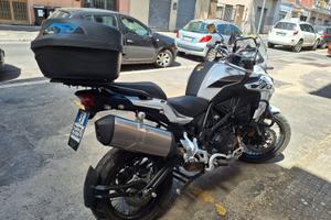 Benelli trk 502 x